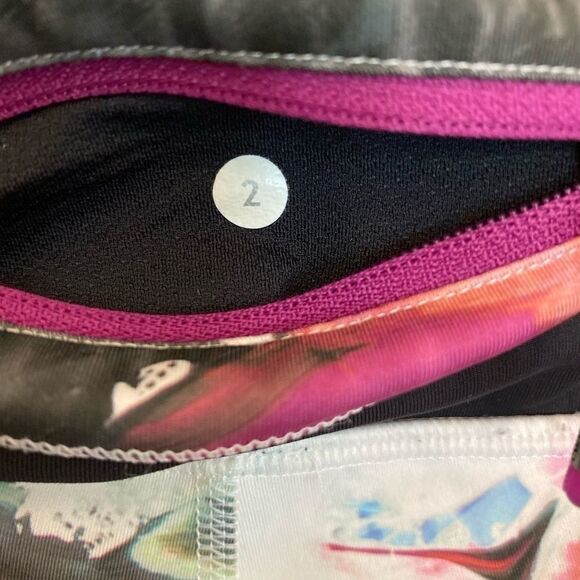 Lululemon high waisted Inspire Multi Color Legging size 2. - Picture 3 of 4